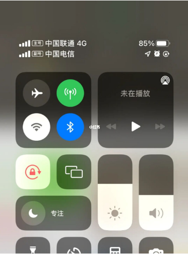 江孜苹果手机维修分享iPhone双卡信号解决办法 